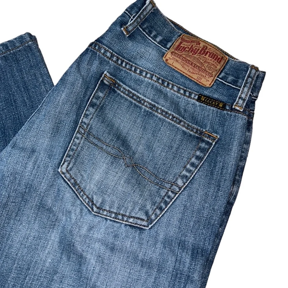 Lucky Brand Retro Style Medium Wash Blue Jeans, Size 34